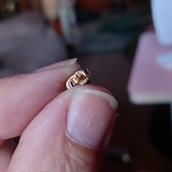 Ruby stud earrings! - Picture 6 of 6